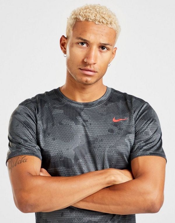 New Nike Men's Printed Dri-Fit Training T- Shirt Size Small Grey Camo CK4252-069