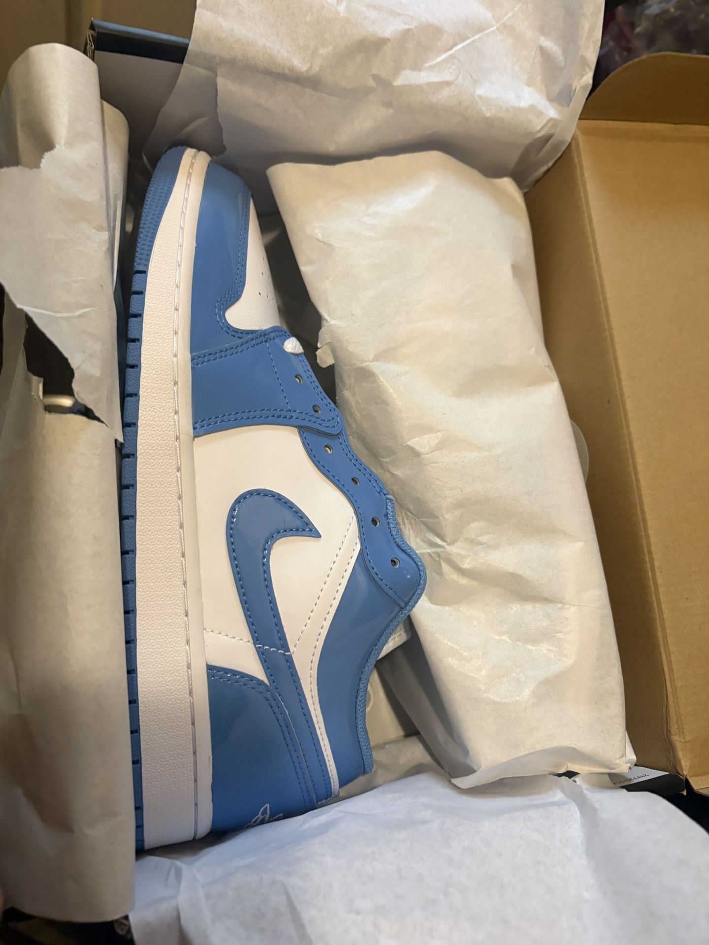 Brand New Jordan Low New Size 10