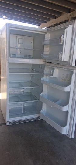 Frigidaire 20 cu ft fridge