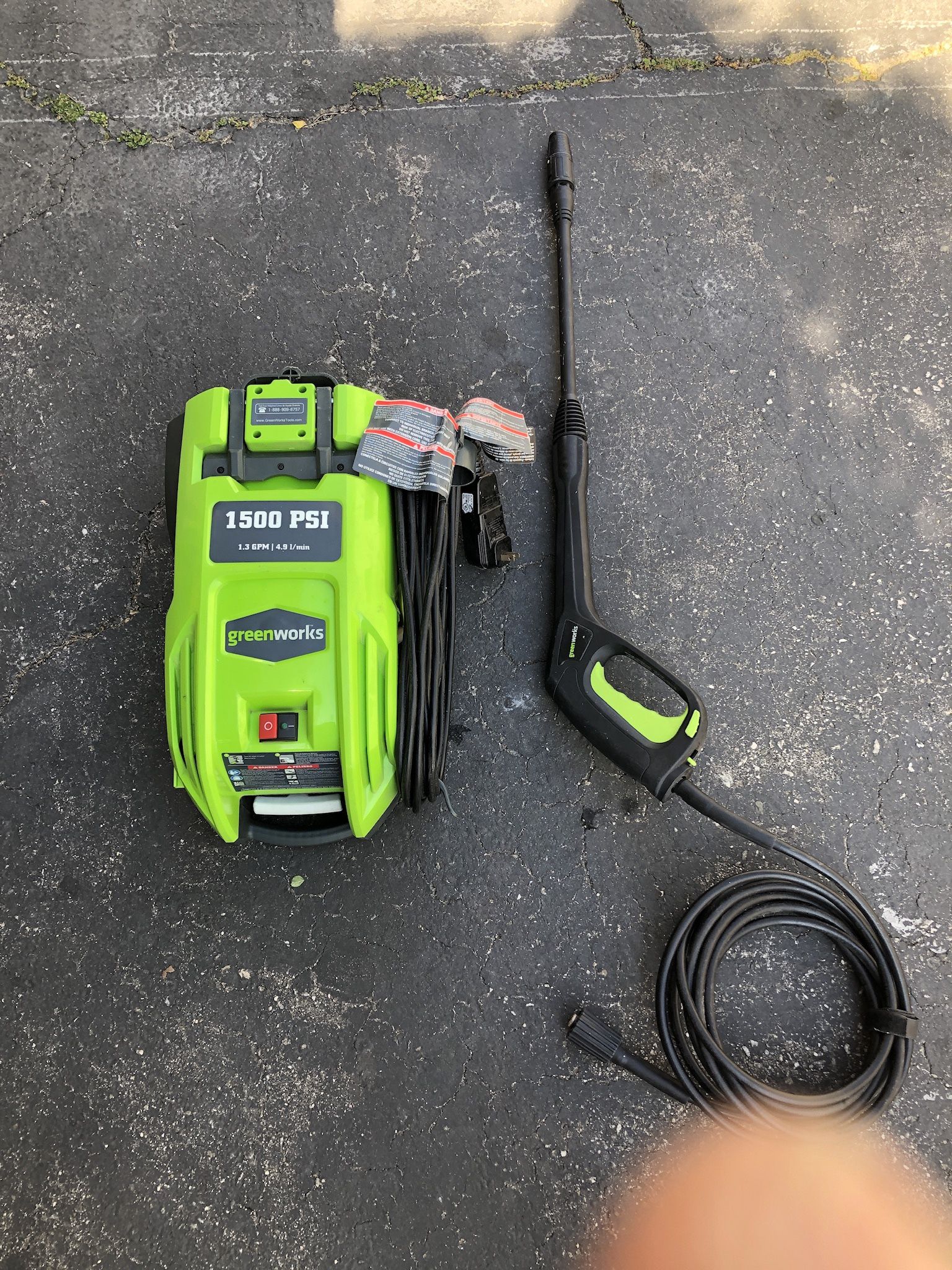 Greenworks 1500-PSI 1.2-GPM Cold Water Electric Pressure Washer