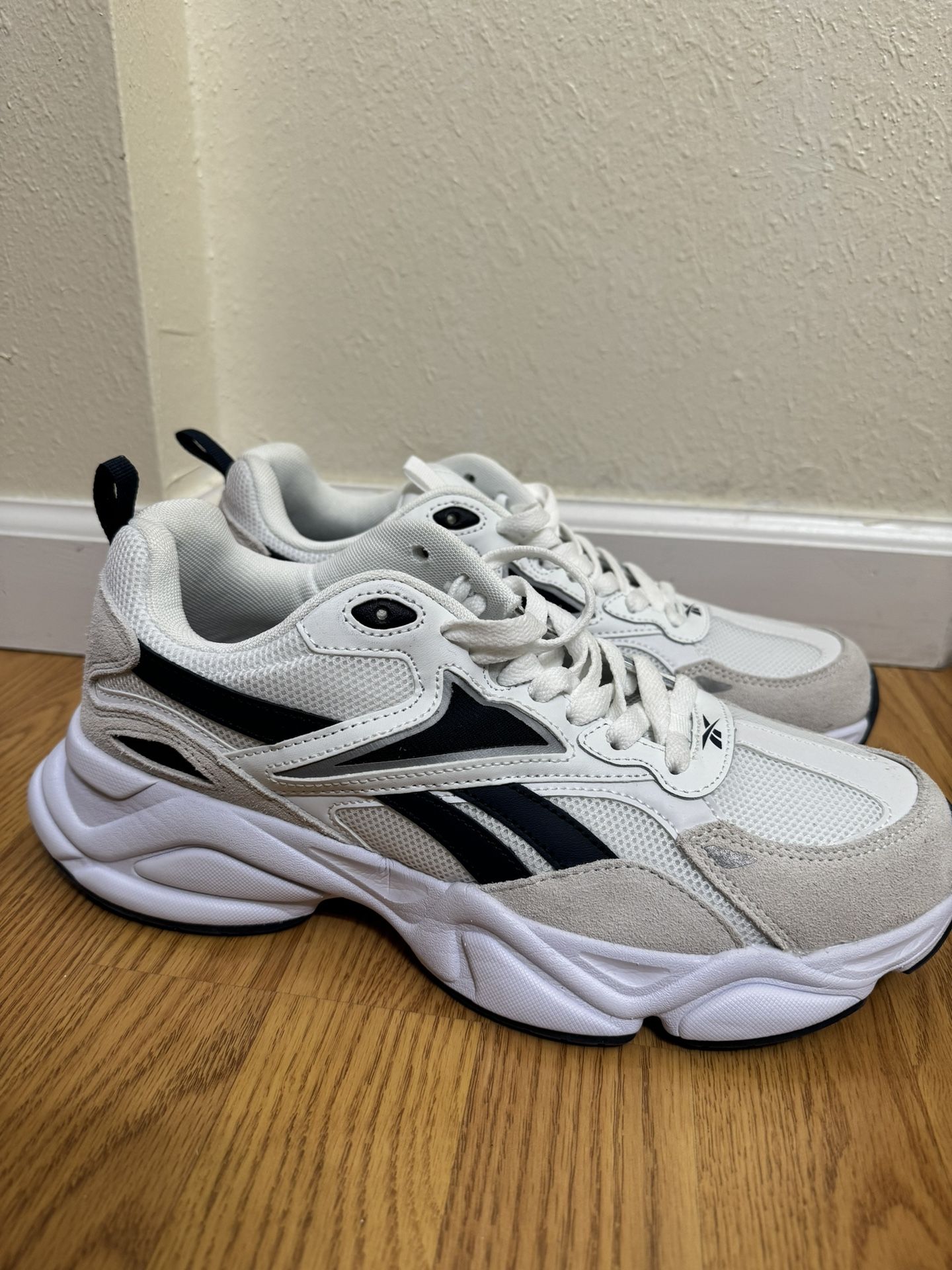 Reebok Royal Charge AR30246M Cool Dad Shoes White Navy Size 11