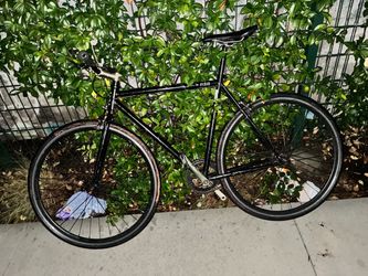 Black Fixie Single Speed Road Bike