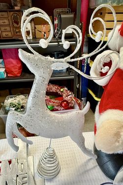 Christmas Decor Prices Vary These And Tons More 