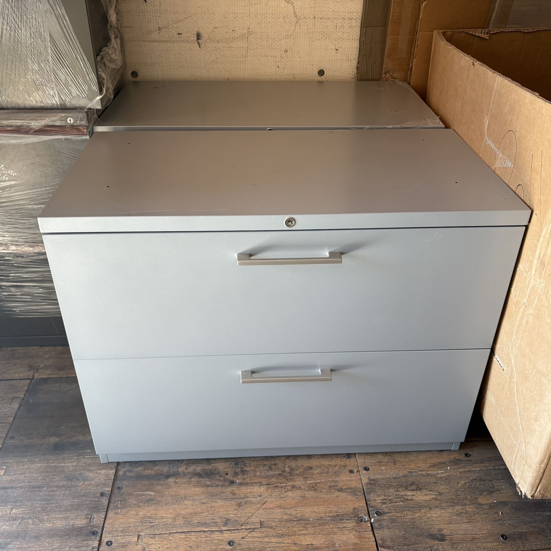 Office Furniture-Filling Cabinets & Storage Cabinets