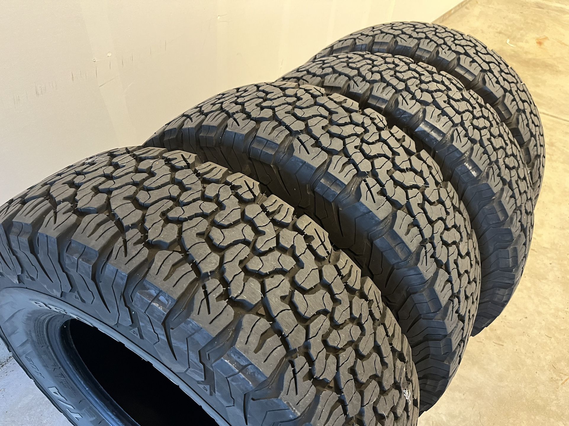 All Terrain Tires KO2 265/75/16 E Low Miles
