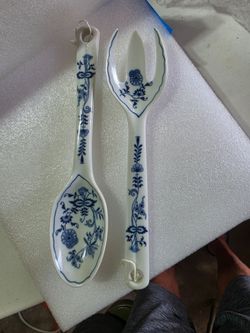 Blue Danube porcelain salad set