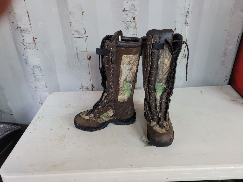 Women's Ridge Mongoose cold weather boots