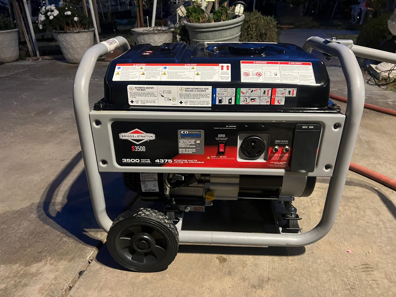 Briggs and stratton 3500-Watt Recoil Start Gasoline Powered Portable Generator with Ohv Engine-50 State.
