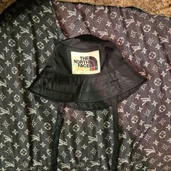 Northface Gucci Bucket 