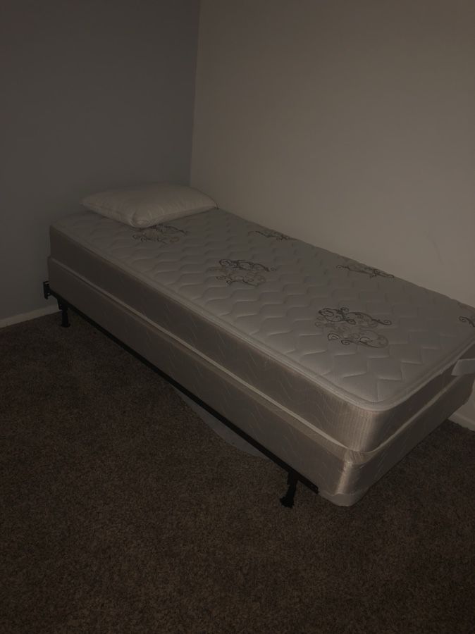 Twin size bed and box spring