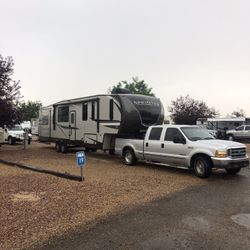 2019 Keystone Sprinter Limited 5th Wheel Camper