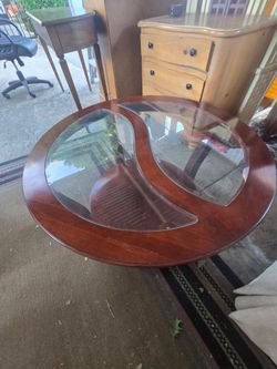 $5 Items-dresser, coffee table, end table