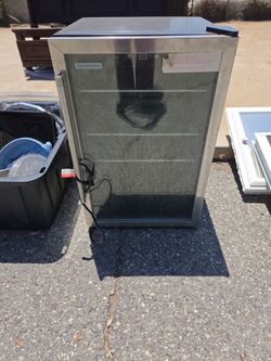 Mini Beverage fridge