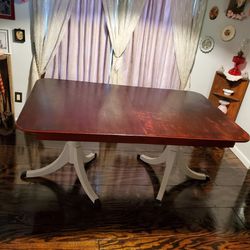 Duncan Phyfe Style Dining Table 