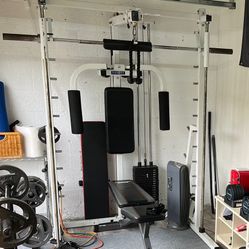 Smith Machine With High And Low Pulley With Weight