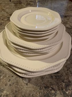 Like New Vintage Sears Ironstone Usa Octagon white Beaded Plates set