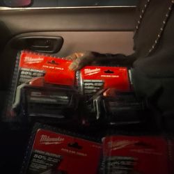 Milwaukee M18 (2 Pack)