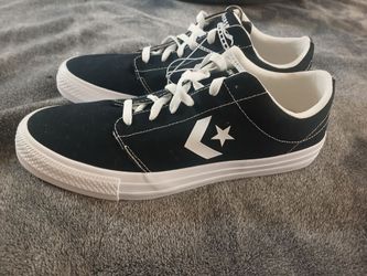 New mens size 11 Converse