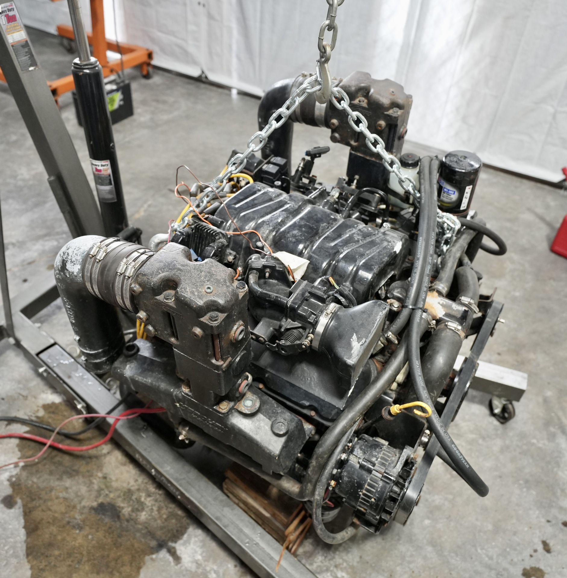 Used Boat Motor Engine Mercruiser 7.4 MPI V8 454 Mercury Marine Quicksilver  Quicksilver