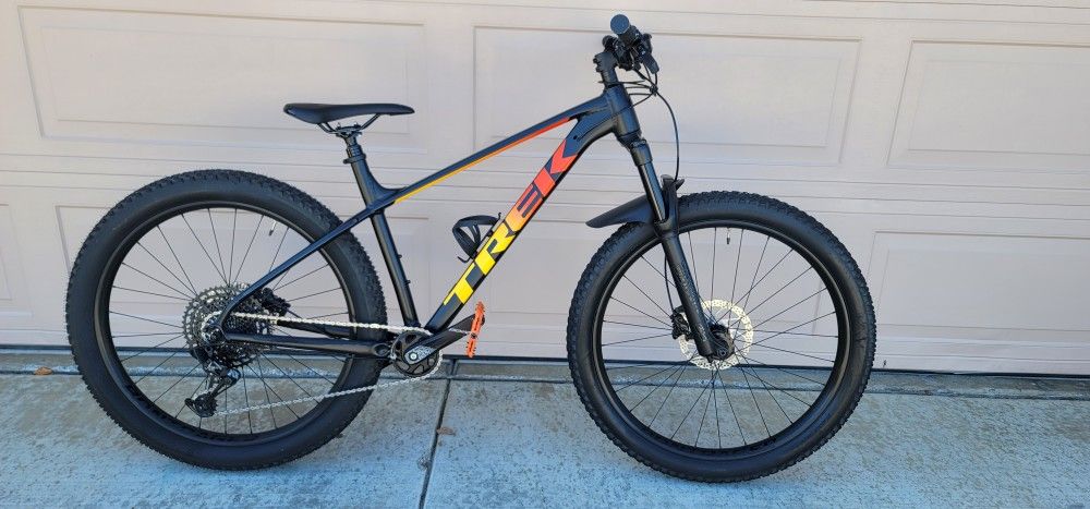 Trek roscoe 8 2021 review sales