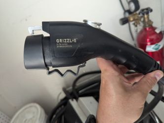 Grizzle level 2 car charger