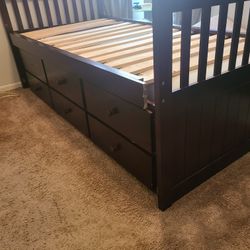 Trundle Bed Red Wood