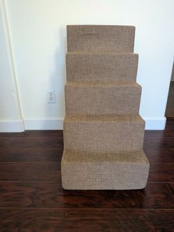 Dog 5 steps. Height 30".