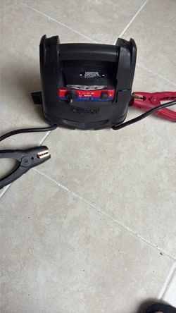 Schumacher Battery Charger with Cables