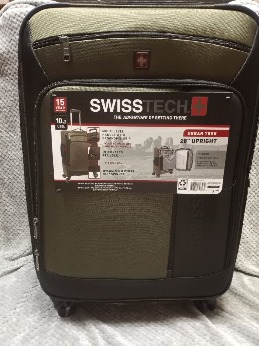 Luggage Perfect Xmas Gift For Anyone Going On A Trip! Brand New 95 Dollars