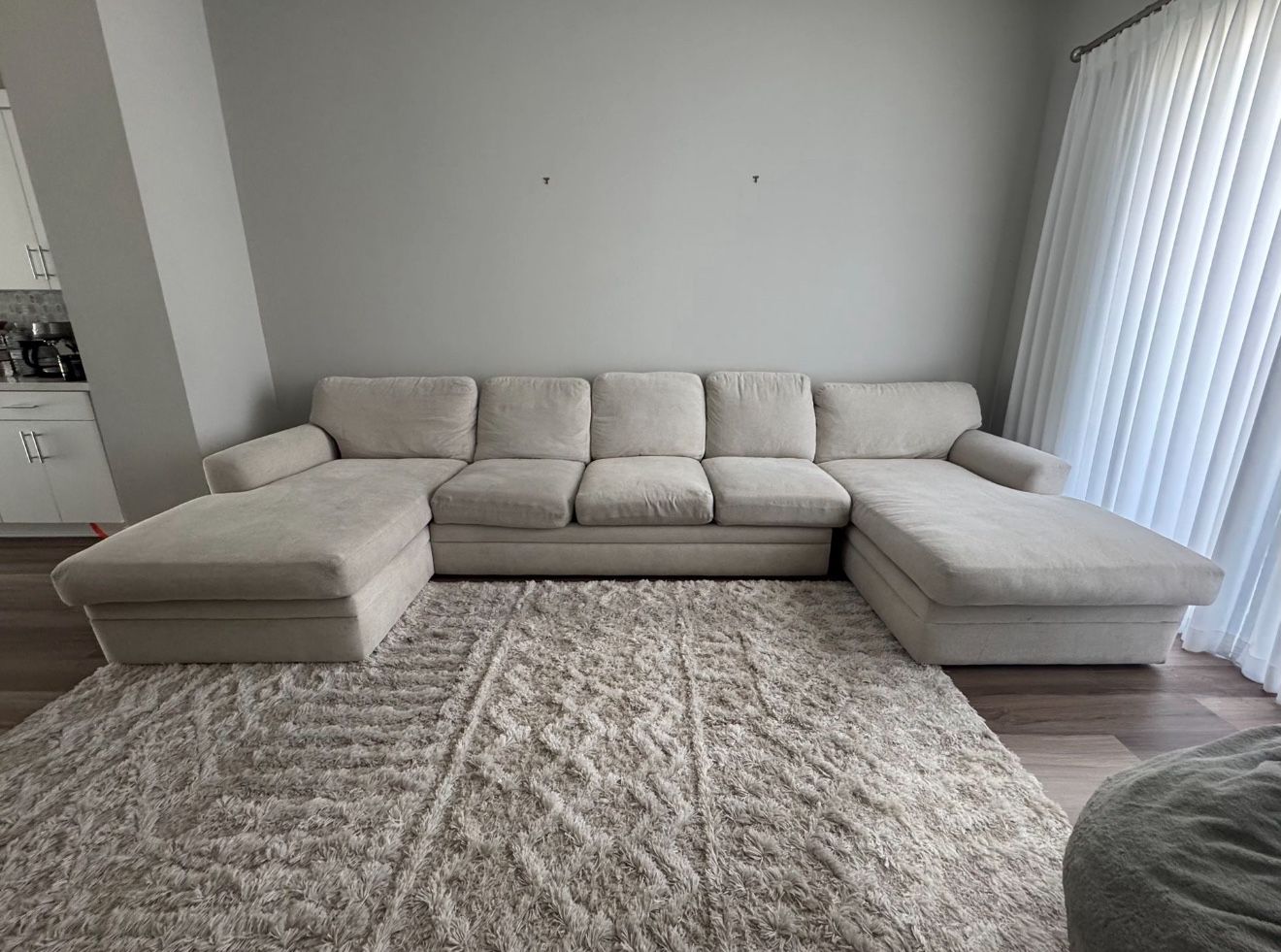 Living Spaces Sectional Couch GREAT COND