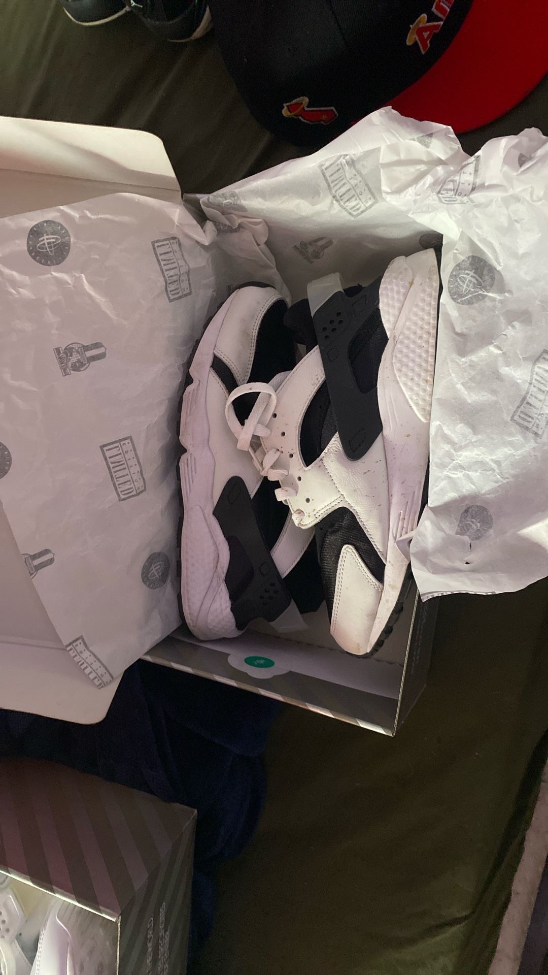 Sneakers