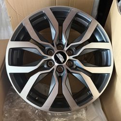 FOR SALE: Like New OEM GM Cadillac 20"x8" Machined/Charcoal Alloy Wheel Rim (Part #(contact info removed)0)