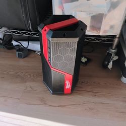 Milwaukee Job Site Radio