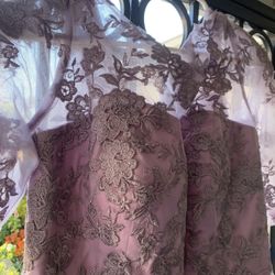 Dress: 3/4 Sleeves Formal Evening Gown