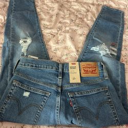 Levi's Wedgie Skinny - Size 4 