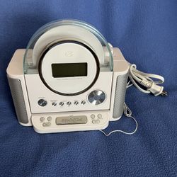 CD Clock Radio CRVD6306DT