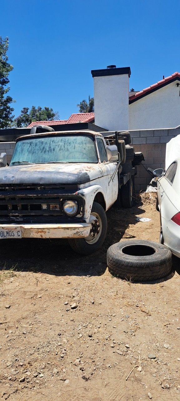1961 Ford F100 Flatbed Dully