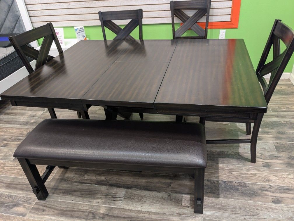 Kelly Dining Table Set