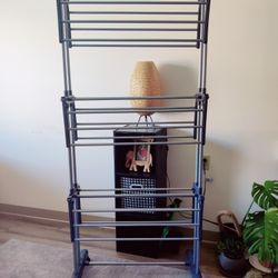 Cloths rack