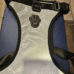 Canadian Pooch Reflective Harness Brand New