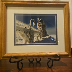 Laurie Penrose 1996 “South Haven Light” Winter Lighthouse Print – Framed (9.5”x11.5”)