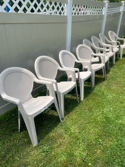 Chairs Read Description