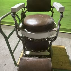 1920S Barber Chair 