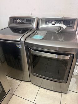 LG Washer and Dryer Set