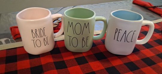 RAE DUNN CUPS 