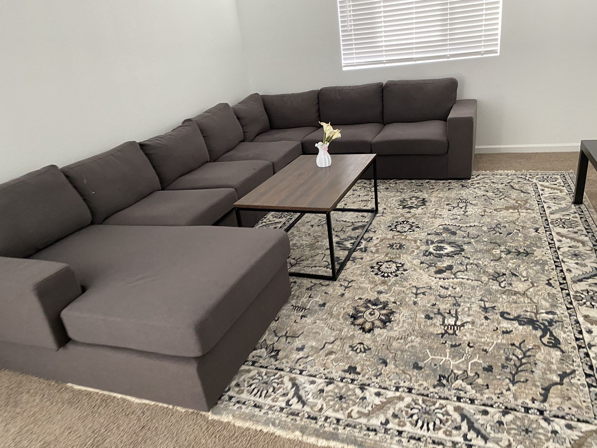 146.5" Wide Right Hand Facing Modular Sofa & Chaise