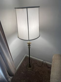 STANDING LAMP 