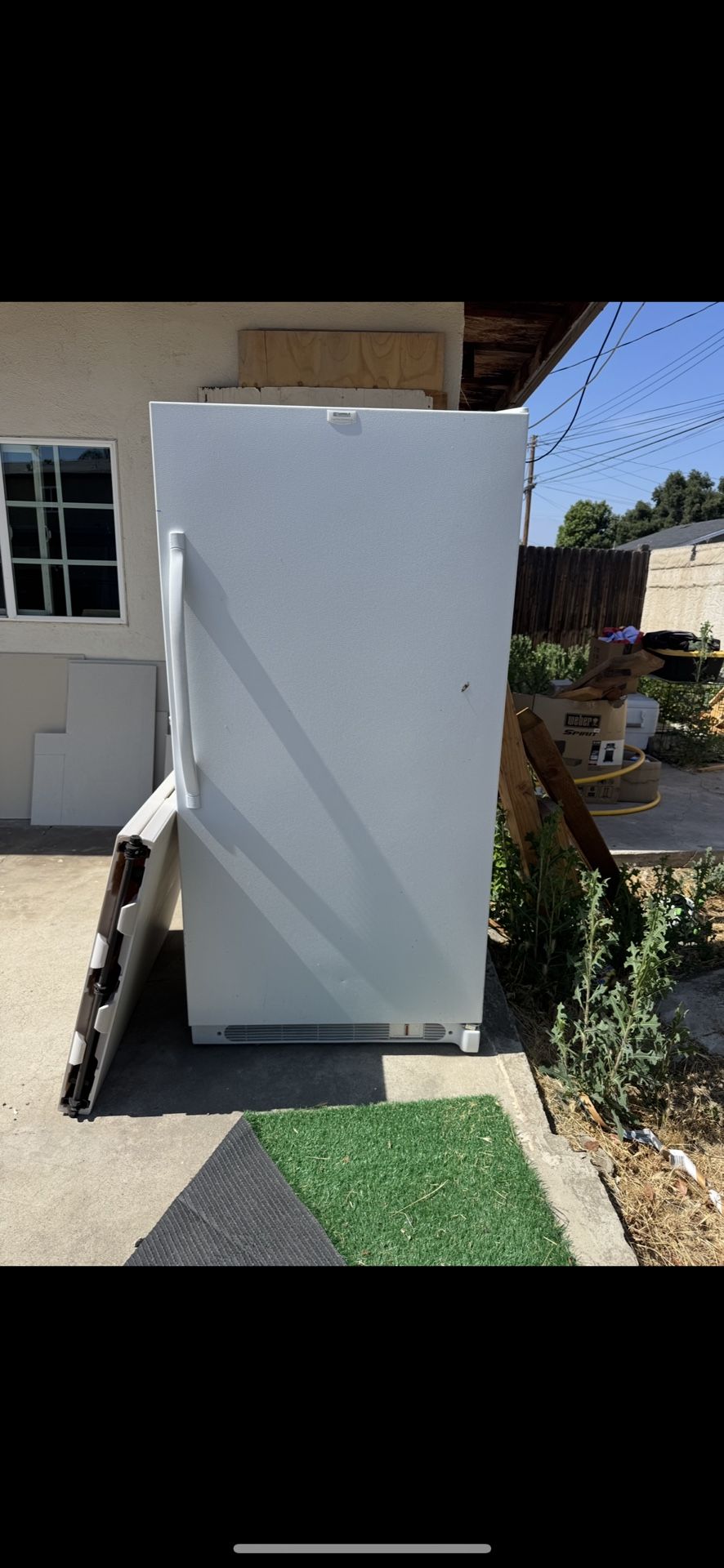 Me more Upright Freezer