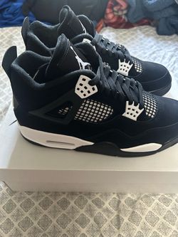 Jordan 4 White Thunder 9.5M (DS)