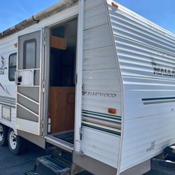 2006 Fleetwood Mallard 